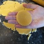 Top part of mince pie (raw)