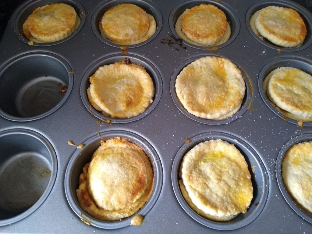 cooked mince pies
